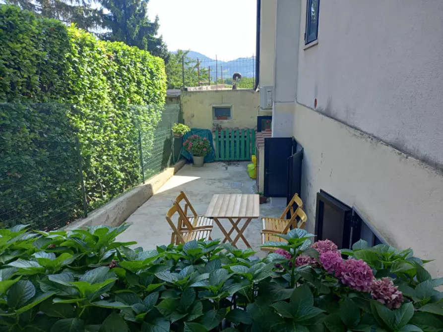 Immagine 15 di Appartamento in vendita  in via lessini a Cerro Veronese