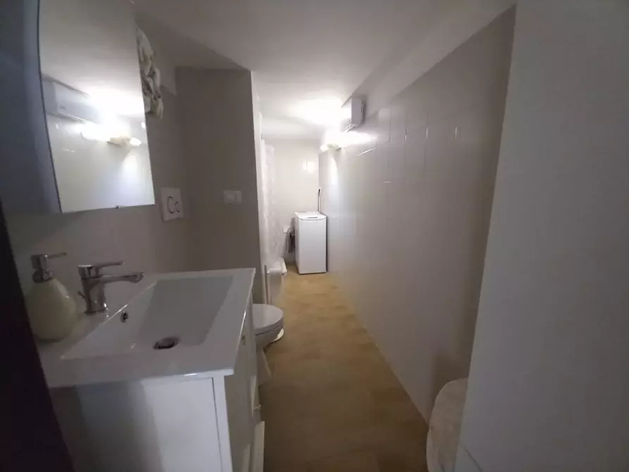 Immagine 26 di Appartamento in vendita  in via lessini a Cerro Veronese