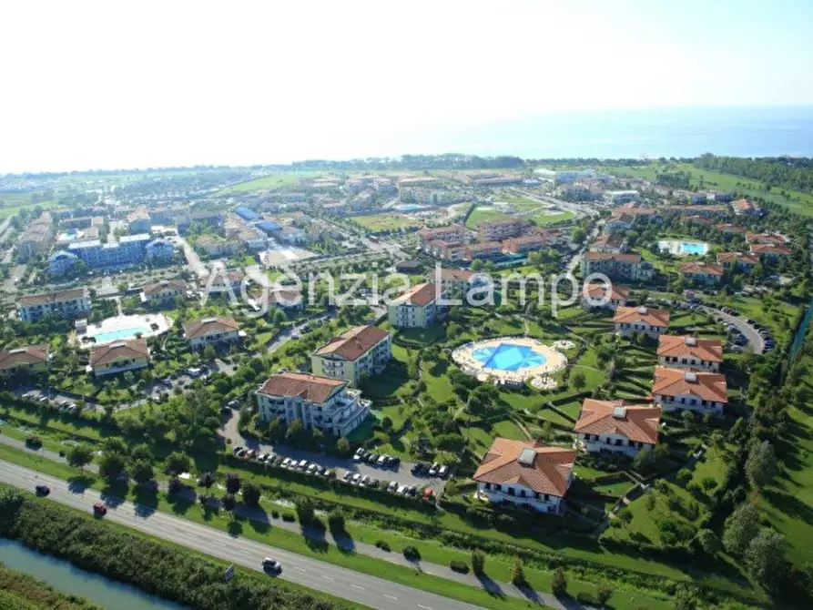 Immagine 1 di Villetta a schiera in vendita  in Viale dei Gabbiani a Caorle