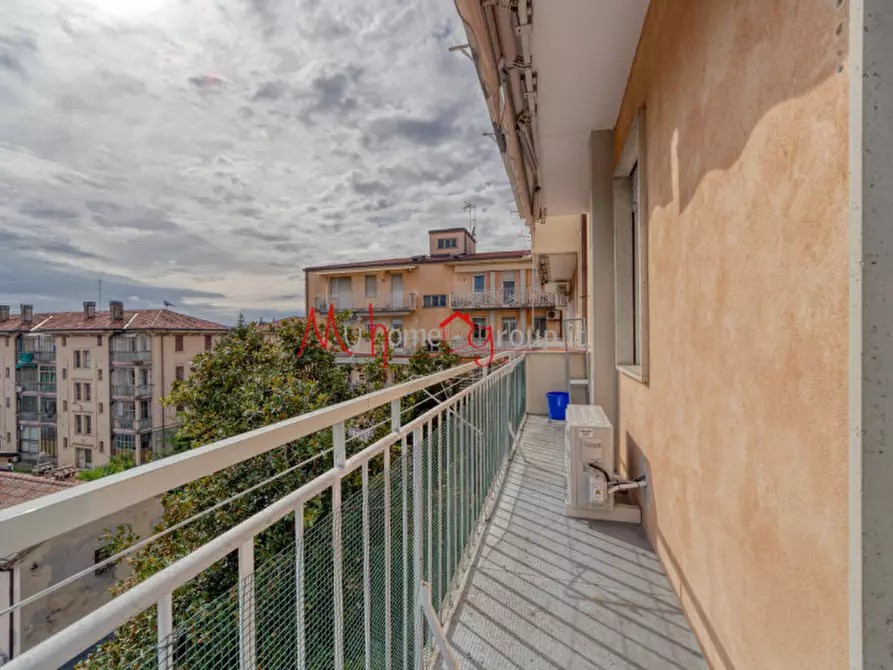 Immagine 21 di Camera in affitto  in Via Leonardo Loredan 34 a Padova