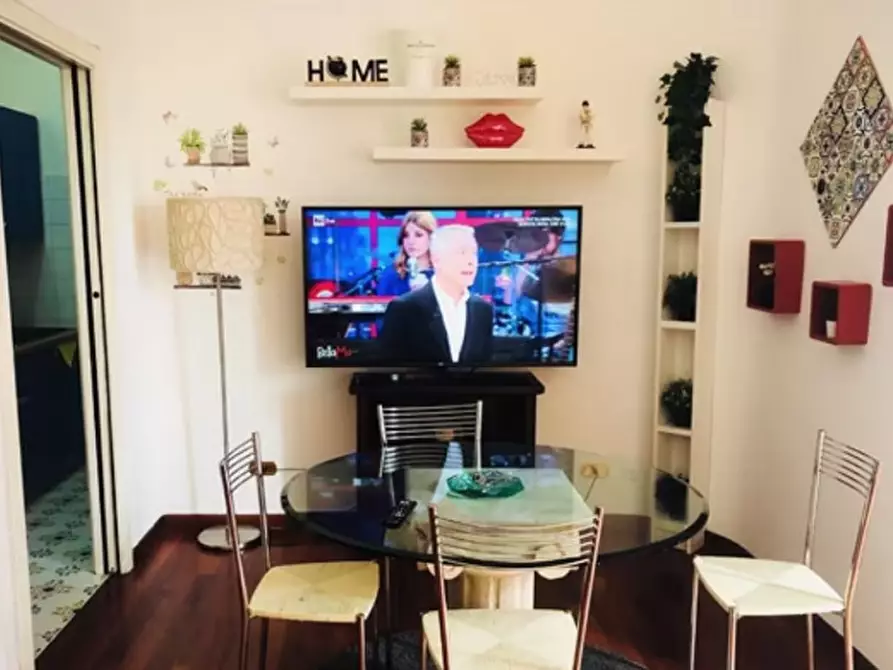 Immagine 5 di Appartamento in affitto  in Via Toledo a Napoli