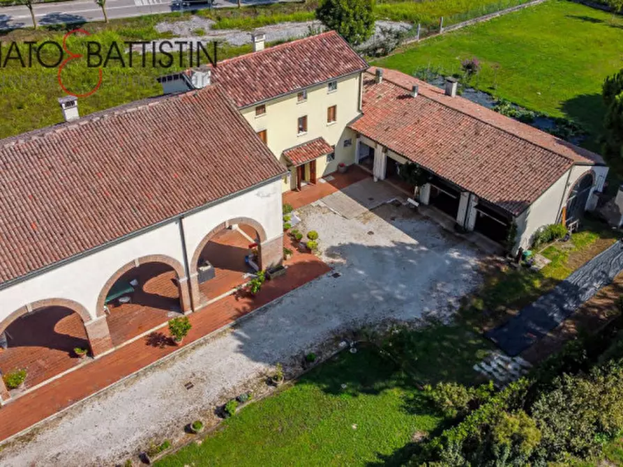 Immagine 4 di Rustico / casale in vendita  in Strada di Casale a Vicenza