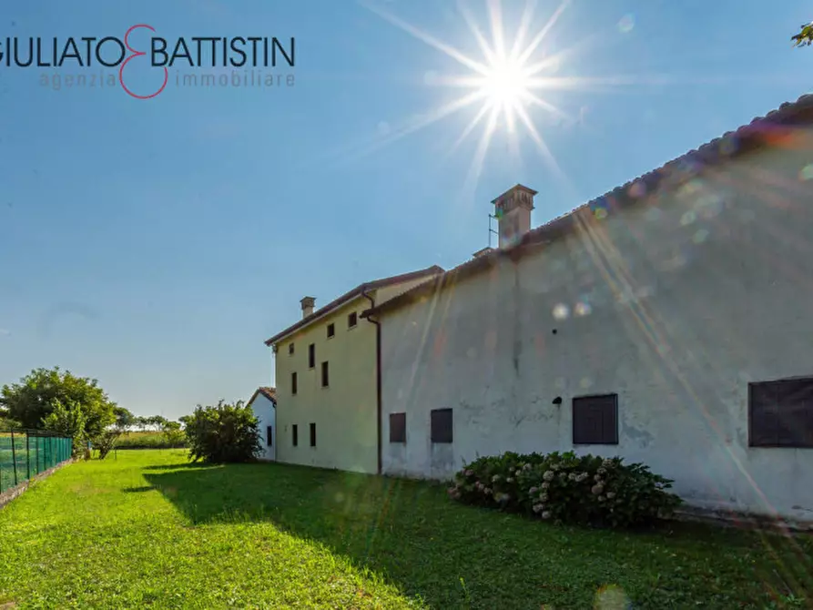 Immagine 11 di Rustico / casale in vendita  in Strada di Casale a Vicenza
