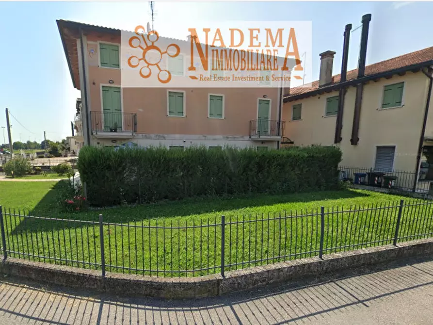 Immagine 1 di Appartamento in vendita  in VIA DEI CUSTOZA 57 a Santa Giustina In Colle