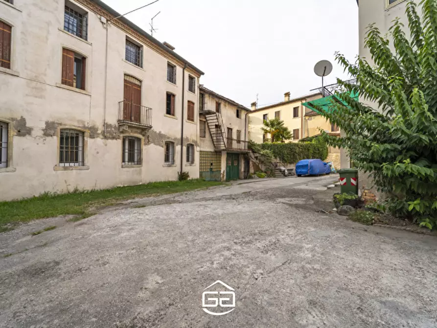 Immagine 2 di Rustico / casale in vendita  in Via Ponte, 72 a Castegnero