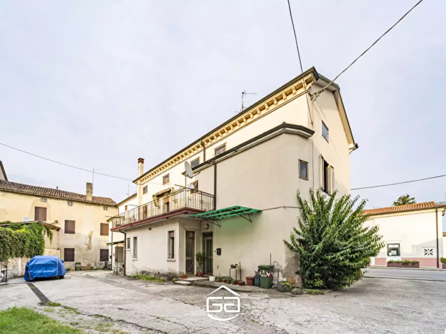 Immagine 1 di Villetta a schiera in vendita  in Via Ponte, 72 a Castegnero