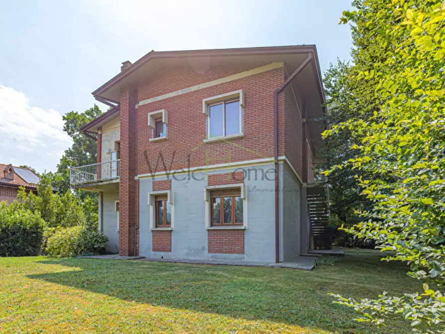 Immagine 3 di Casa bifamiliare in vendita  in Via appiani 1 a Merone