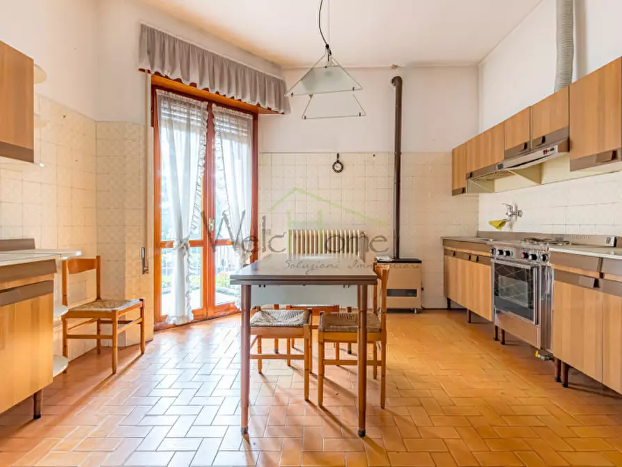 Immagine 16 di Casa bifamiliare in vendita  in Via appiani 1 a Merone