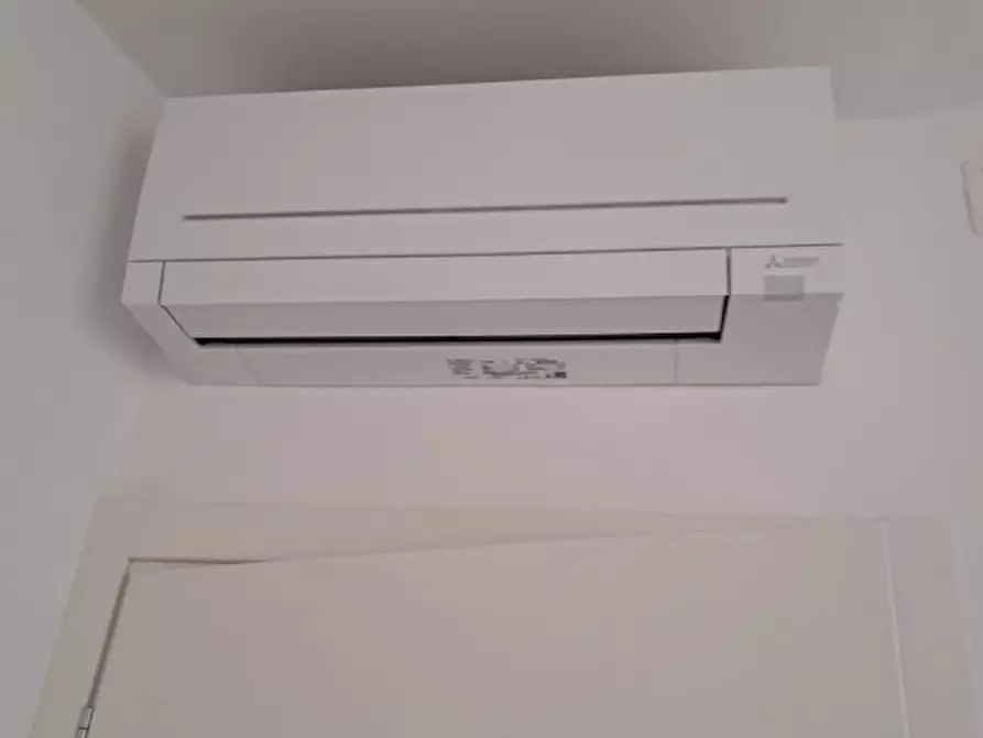 Immagine 25 di Attico in vendita  in via peschiera a Padova