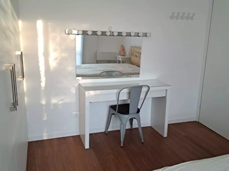 Immagine 28 di Attico in vendita  in via peschiera a Padova