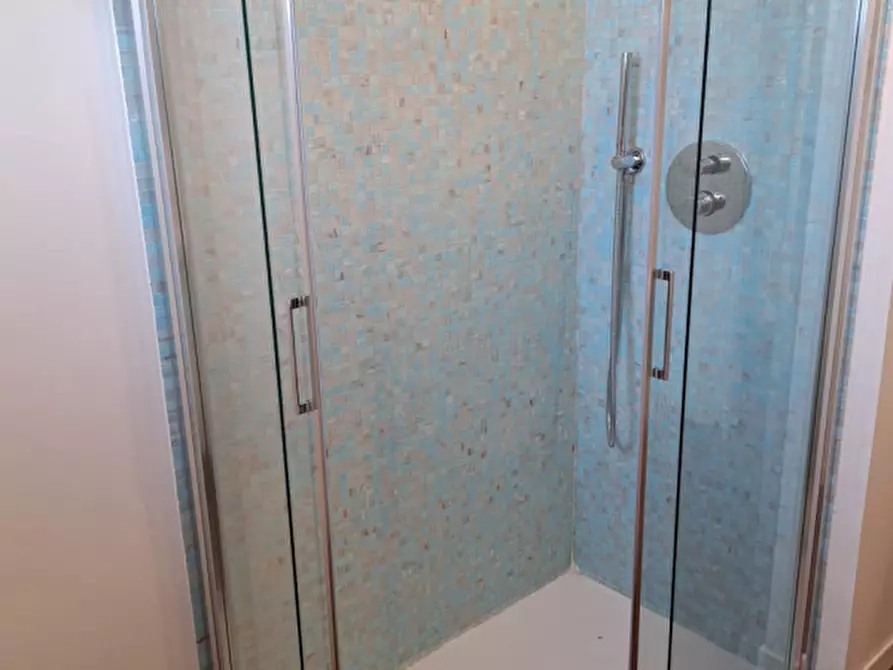 Immagine 35 di Attico in vendita  in via peschiera a Padova