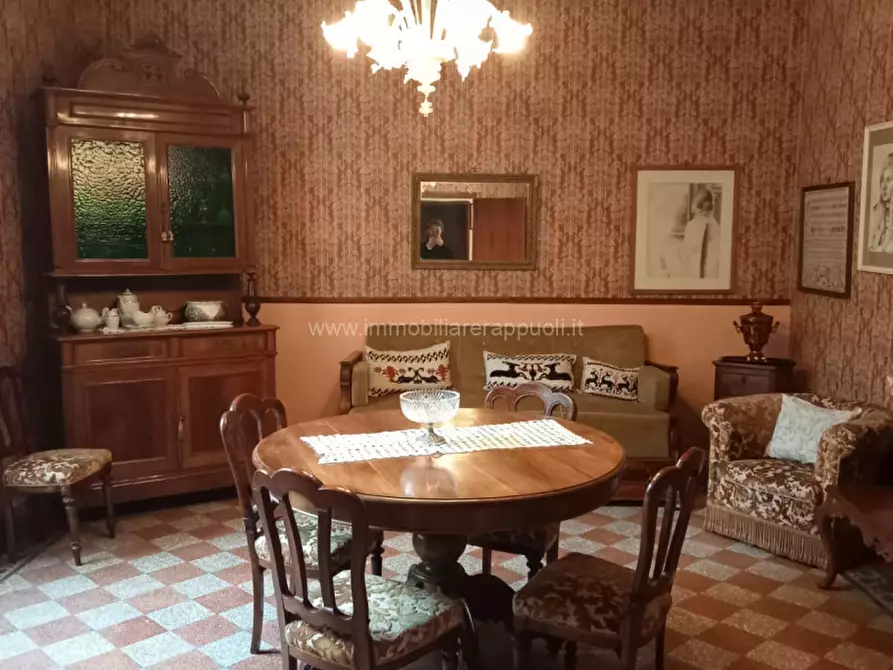 Immagine 9 di Villa in vendita  a Pienza