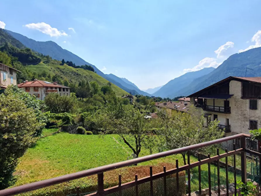 Immagine 2 di Casa indipendente in vendita  in Frazione Por a Pieve Di Bono-Prezzo
