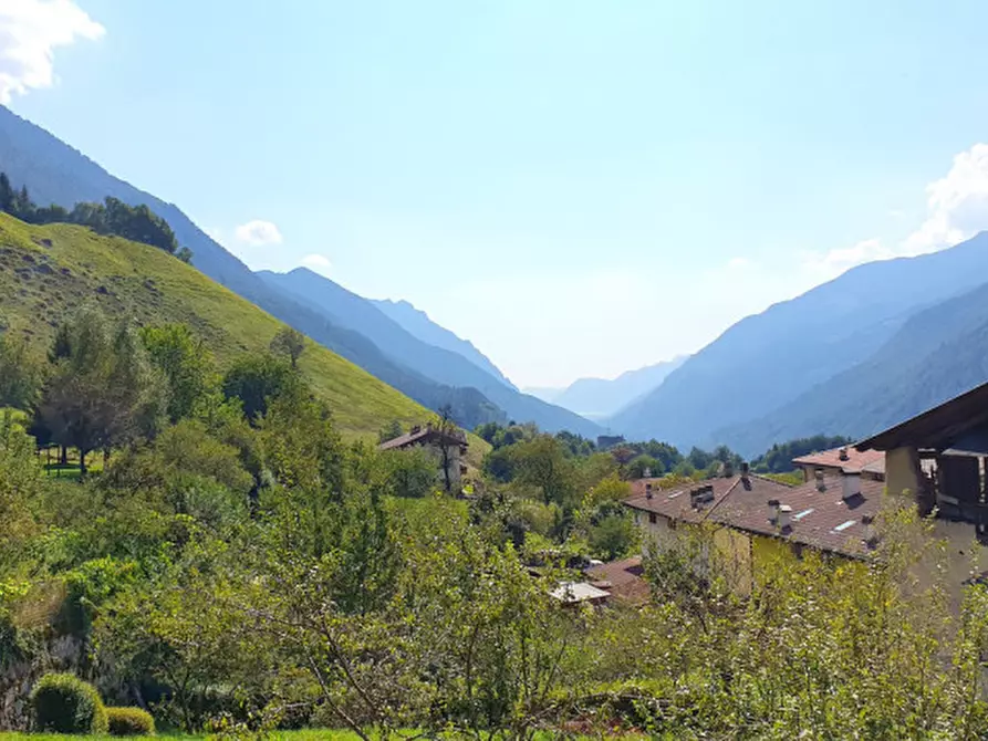 Immagine 8 di Casa indipendente in vendita  in Frazione Por a Pieve Di Bono-Prezzo