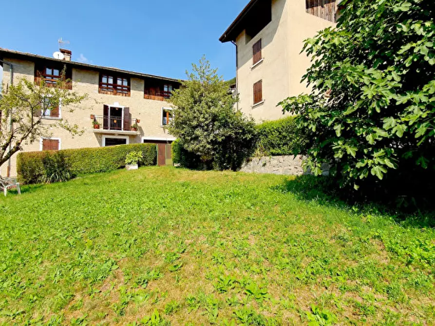 Immagine 11 di Casa indipendente in vendita  in Frazione Por a Pieve Di Bono-Prezzo