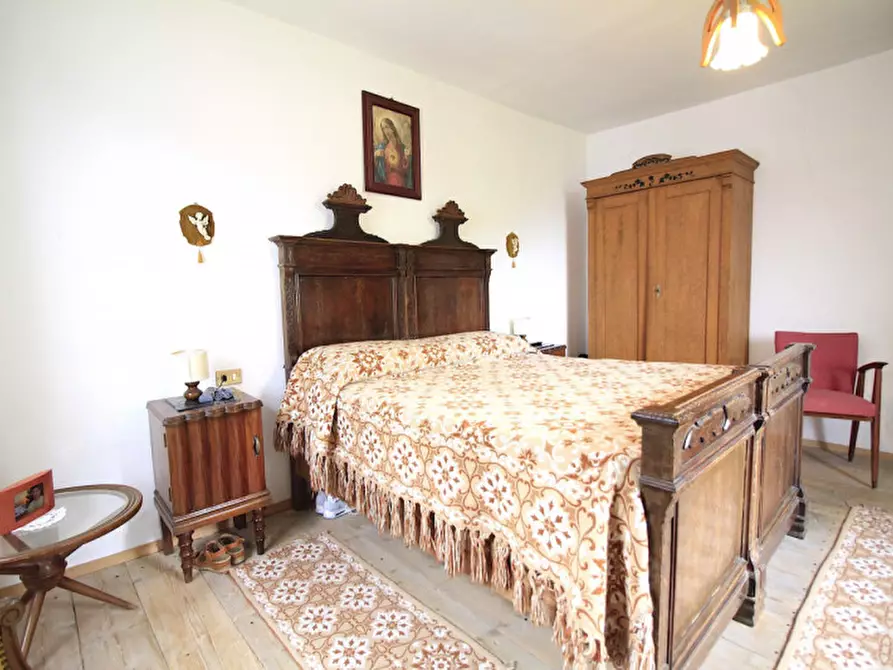Immagine 13 di Casa indipendente in vendita  in Frazione Por a Pieve Di Bono-Prezzo