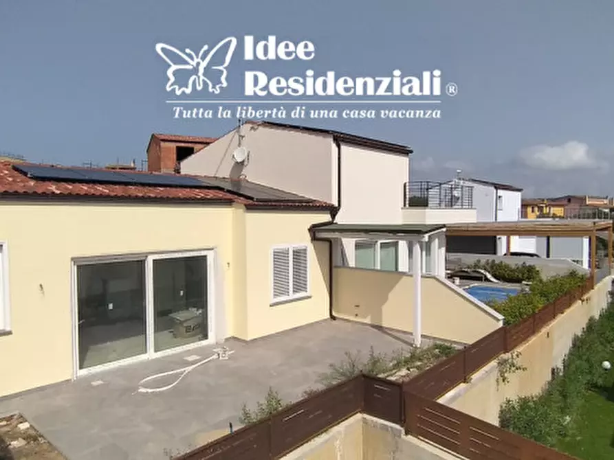 Immagine 3 di Villa in vendita  a Santa Teresa Gallura