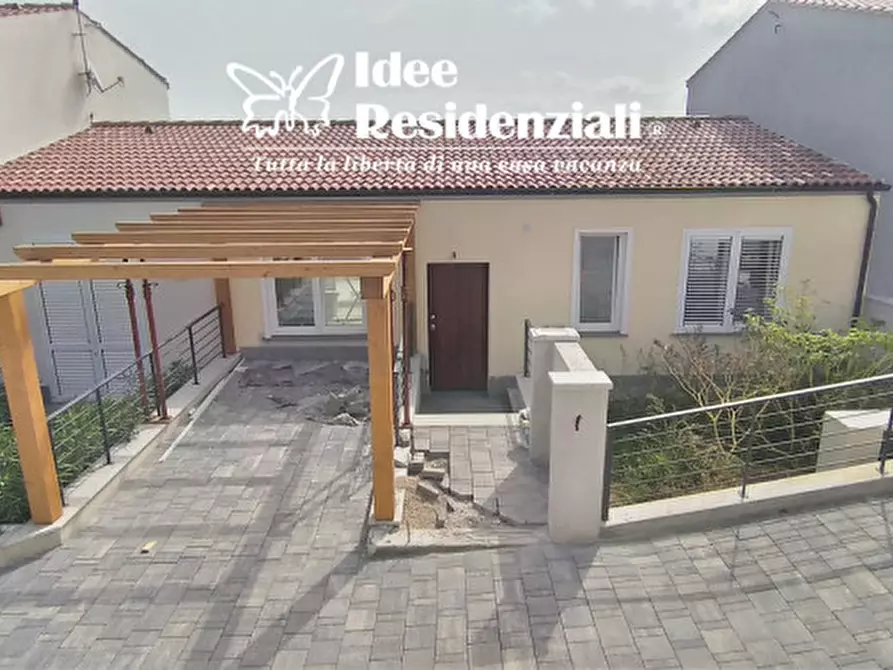 Immagine 4 di Villa in vendita  a Santa Teresa Gallura
