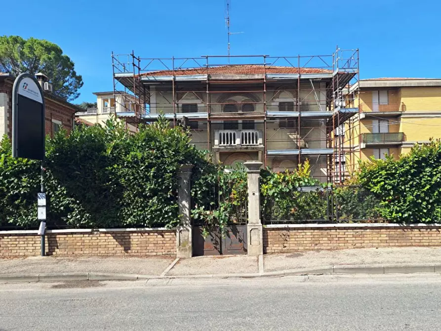 Immagine 1 di Villa in vendita  in Via Pietro Gori, N. snc a Foligno