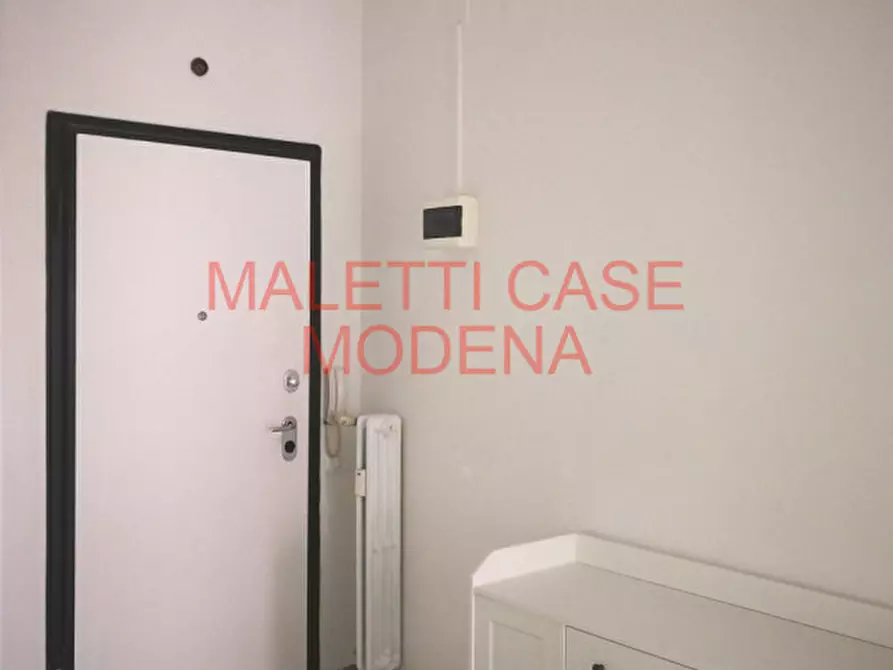 Immagine 4 di Camera in affitto  a Modena