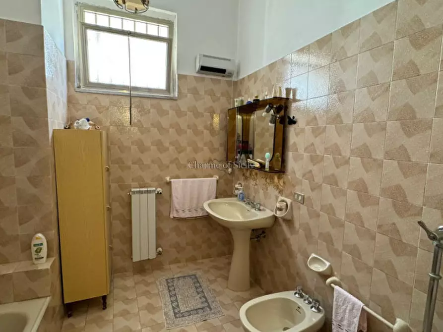 Immagine 20 di Casa indipendente in vendita  in Via Roma a Pozzallo