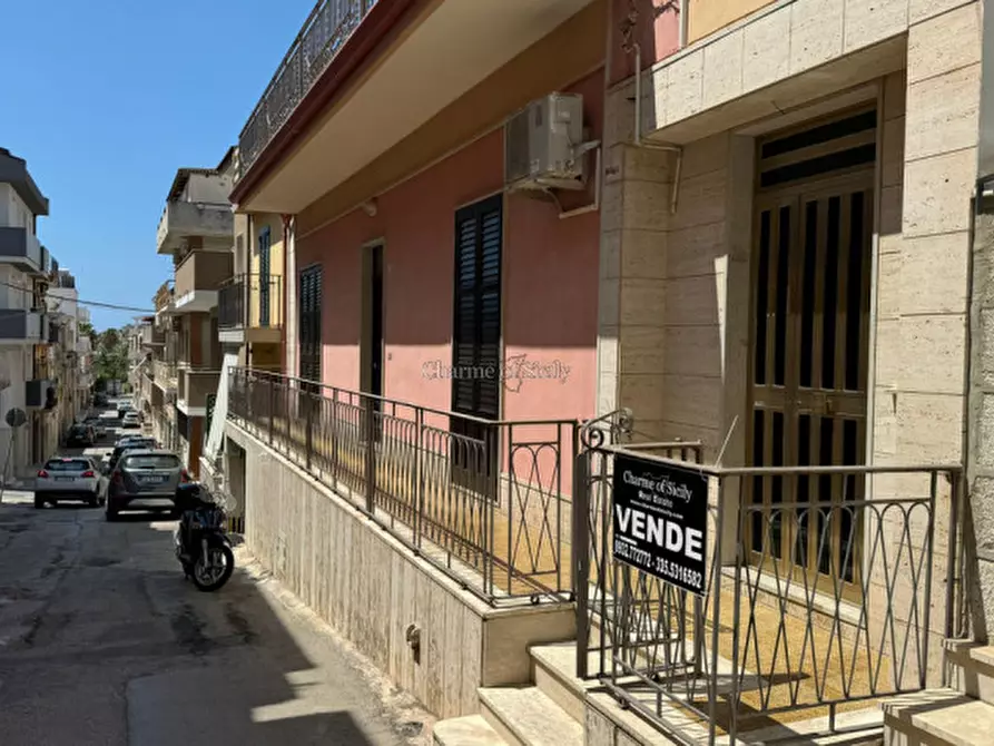 Immagine 28 di Casa indipendente in vendita  in Via Roma a Pozzallo