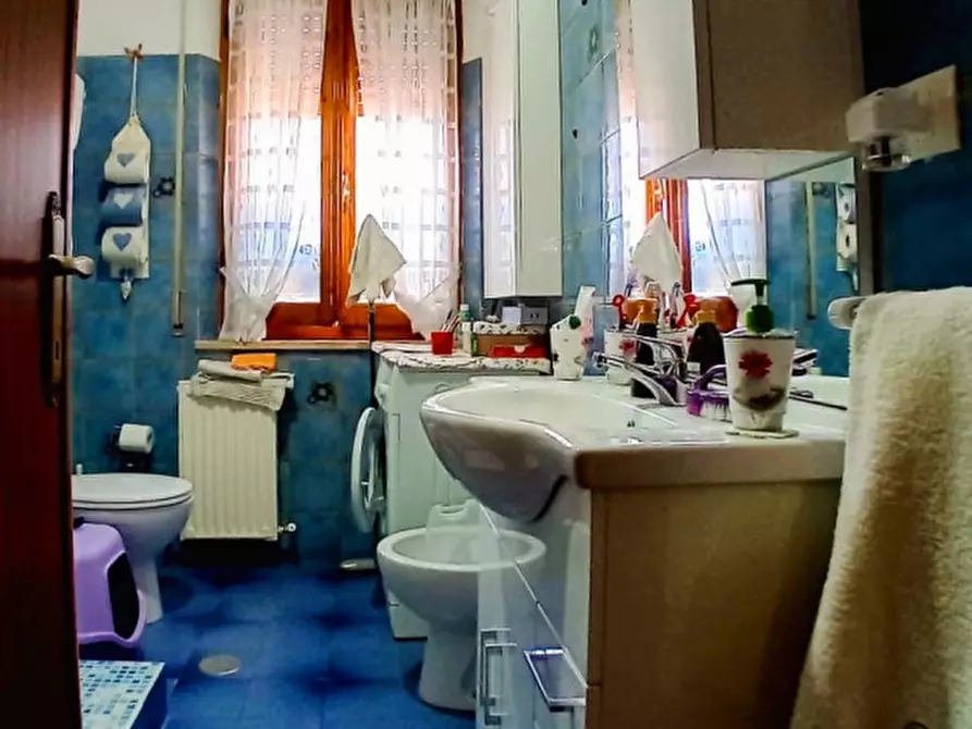 Immagine 8 di Appartamento in vendita  in via Roma a Tuoro Sul Trasimeno