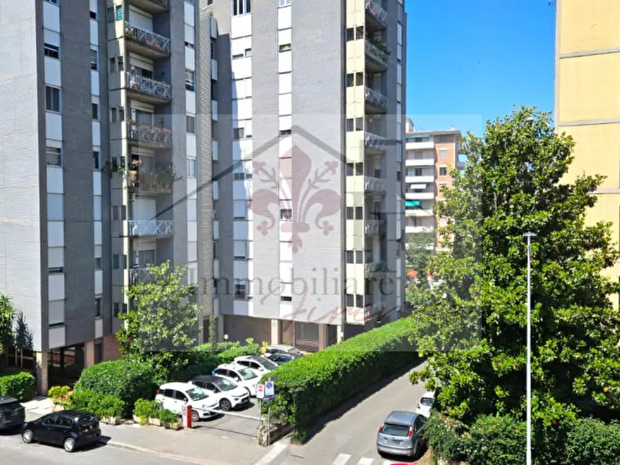 Immagine 27 di Appartamento in vendita  in Via Villa Demidoff a Firenze