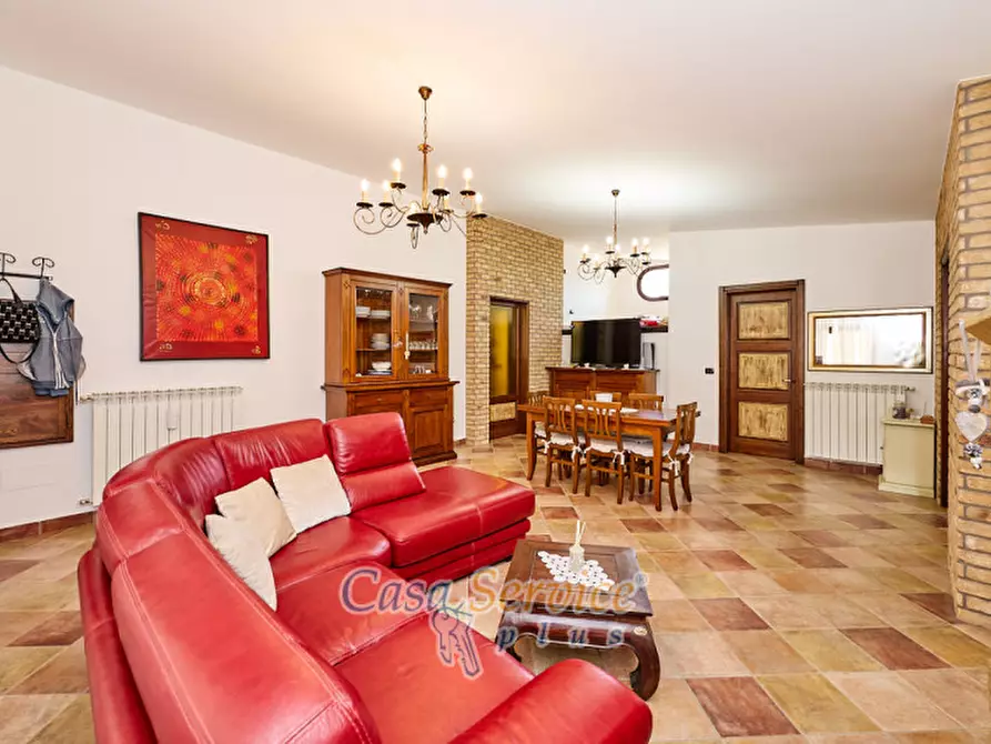 Immagine 10 di Villa in vendita  in Via Matino a Taviano