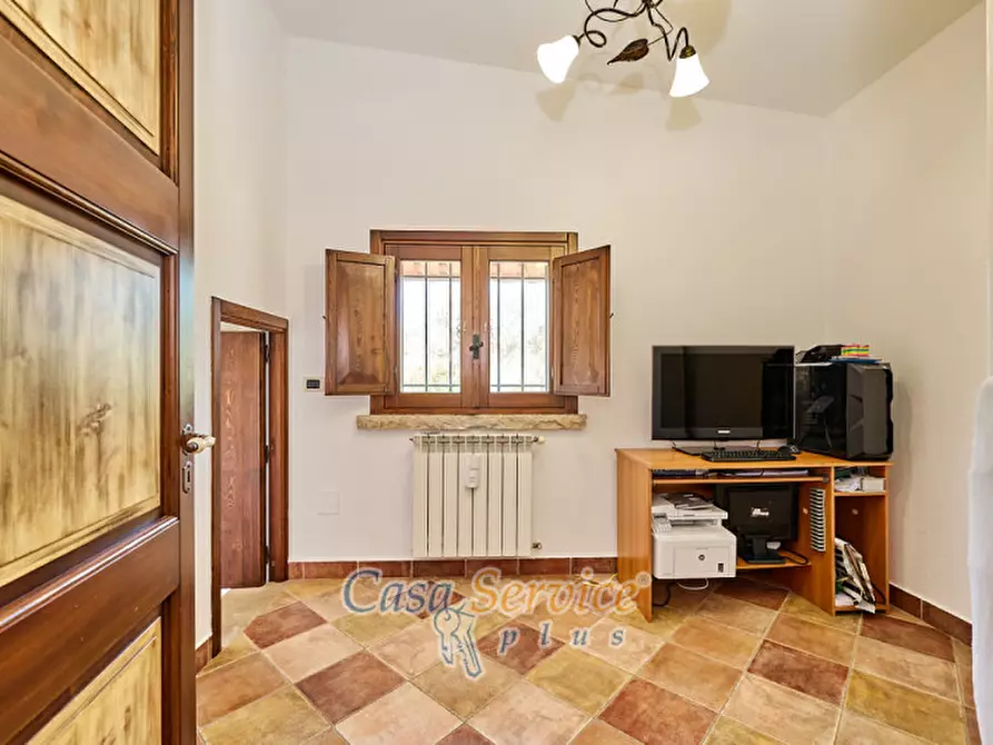 Immagine 27 di Villa in vendita  in Via Matino a Taviano