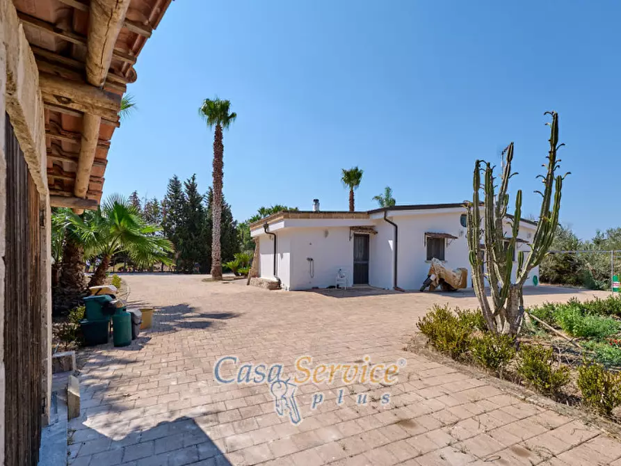 Immagine 37 di Villa in vendita  in Via Matino a Taviano