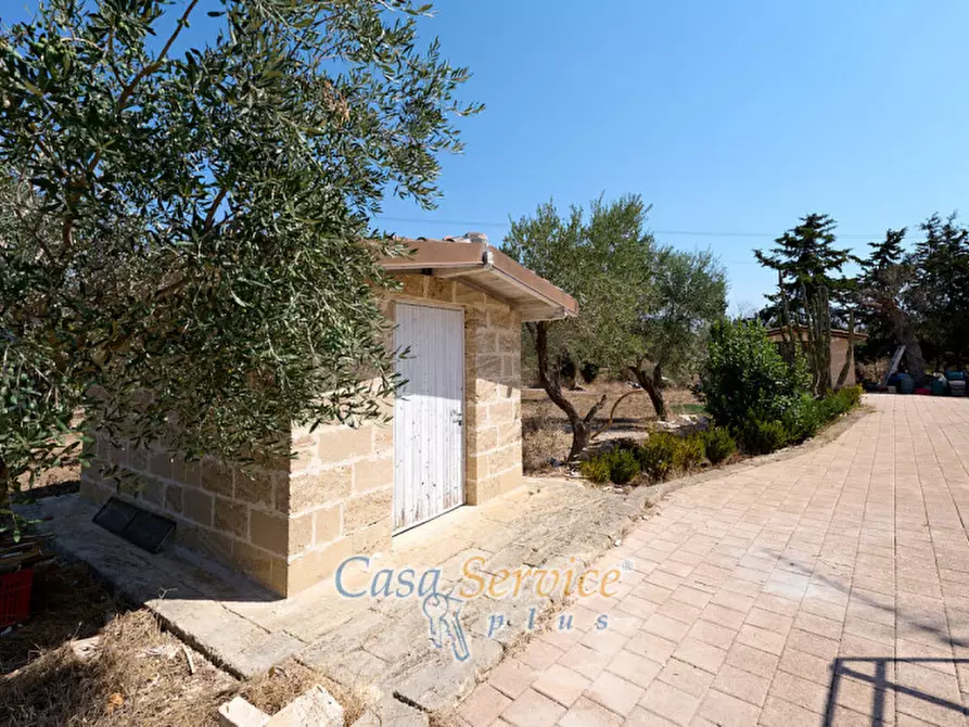 Immagine 38 di Villa in vendita  in Via Matino a Taviano