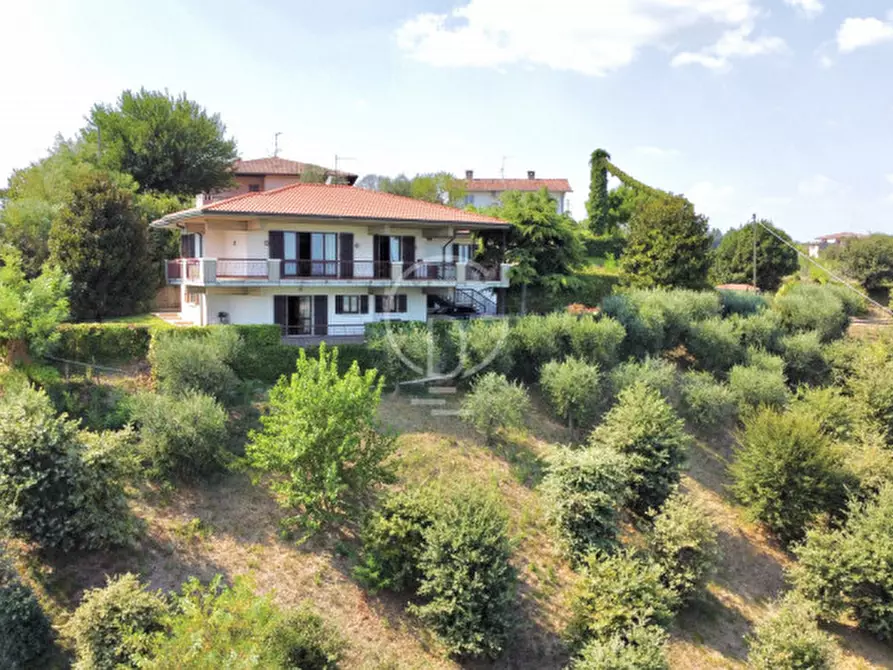 Immagine 1 di Villa in vendita  in via Bottino Basso a Lonato del Garda