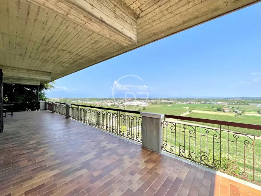 Immagine 9 di Villa in vendita  in via Bottino Basso a Lonato del Garda