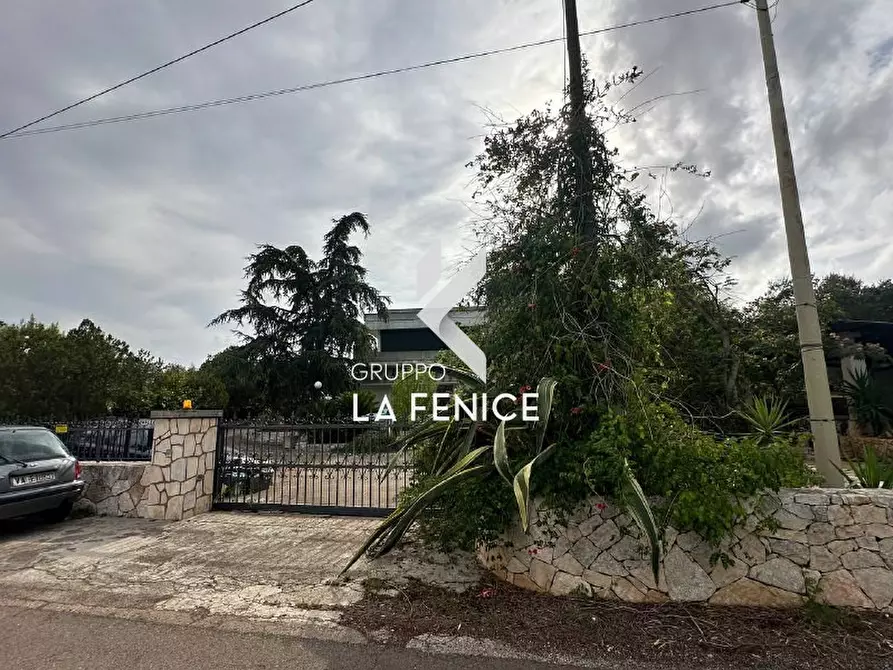Immagine 11 di Villa in vendita  in C.da Mancinella ,81 a Locorotondo
