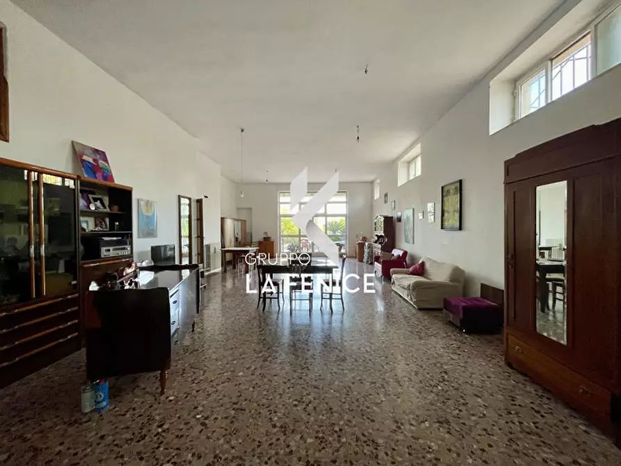 Immagine 39 di Villa in vendita  in C.da Mancinella ,81 a Locorotondo