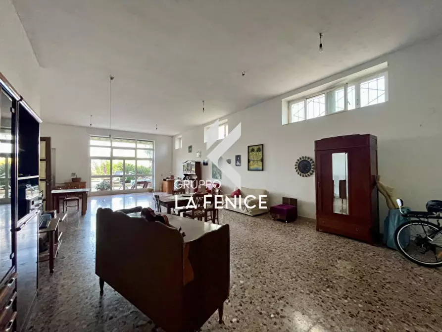 Immagine 42 di Villa in vendita  in C.da Mancinella ,81 a Locorotondo