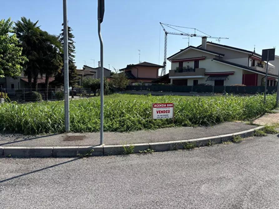 Immagine 1 di Terreno in vendita  in via torino a Anguillara Veneta