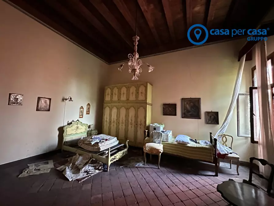 Immagine 21 di Villa in vendita  in Piazza Dante Alighieri a Canda