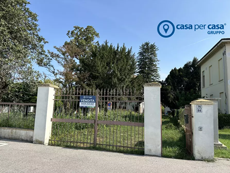 Immagine 27 di Villa in vendita  in Piazza Dante Alighieri a Canda