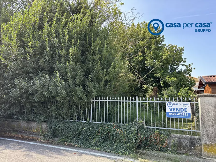 Immagine 29 di Villa in vendita  in Piazza Dante Alighieri a Canda