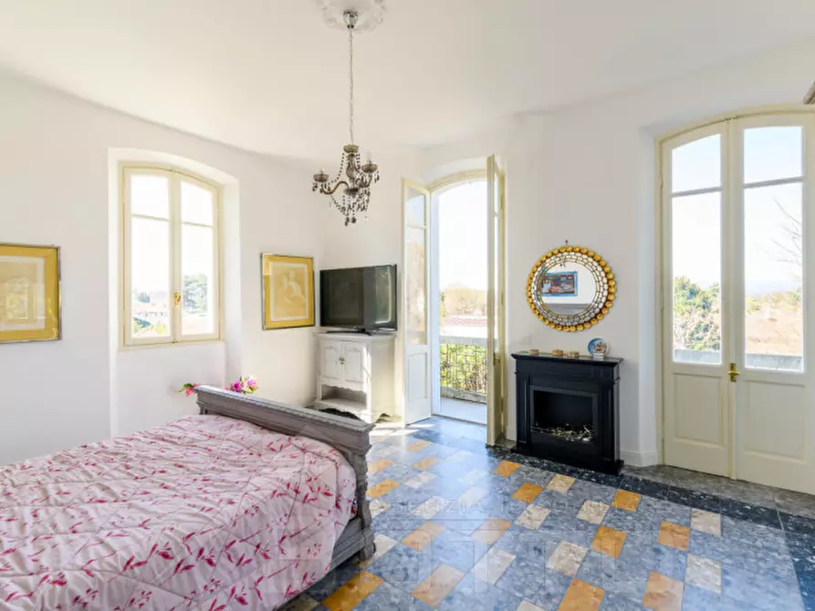 Immagine 25 di Villa in vendita  in Via Camillo Benso Conte di Cavour 40 a Castelletto Sopra Ticino