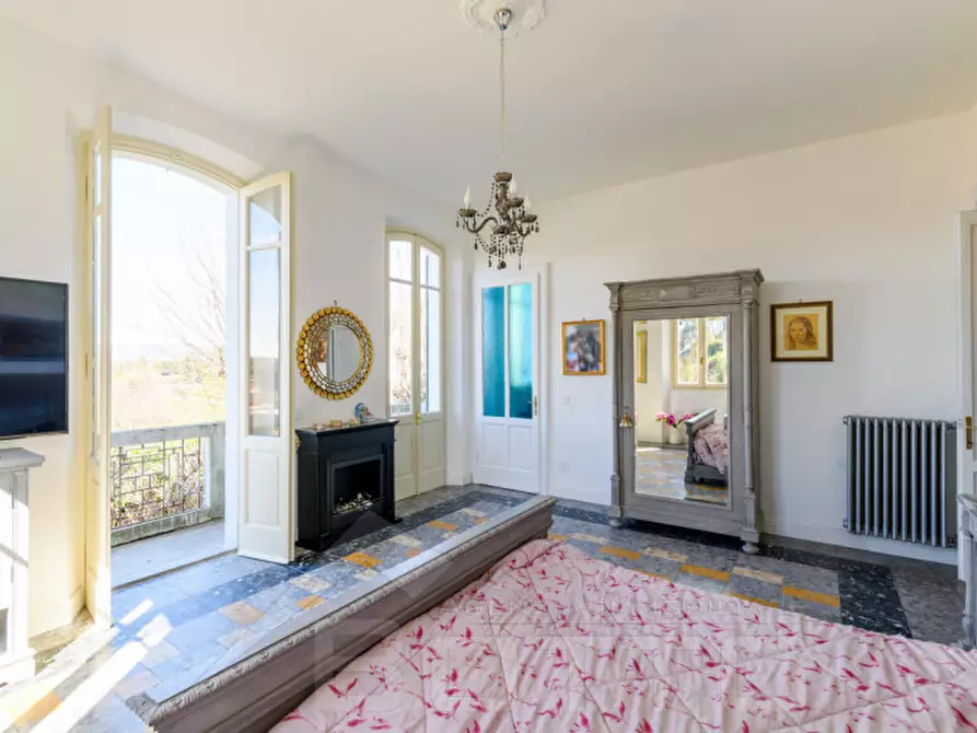 Immagine 26 di Villa in vendita  in Via Camillo Benso Conte di Cavour 40 a Castelletto Sopra Ticino