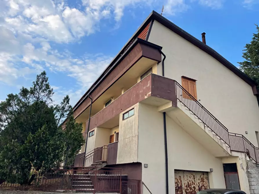 Immagine 1 di Appartamento in vendita  in Contrada Cicala a Viggiano