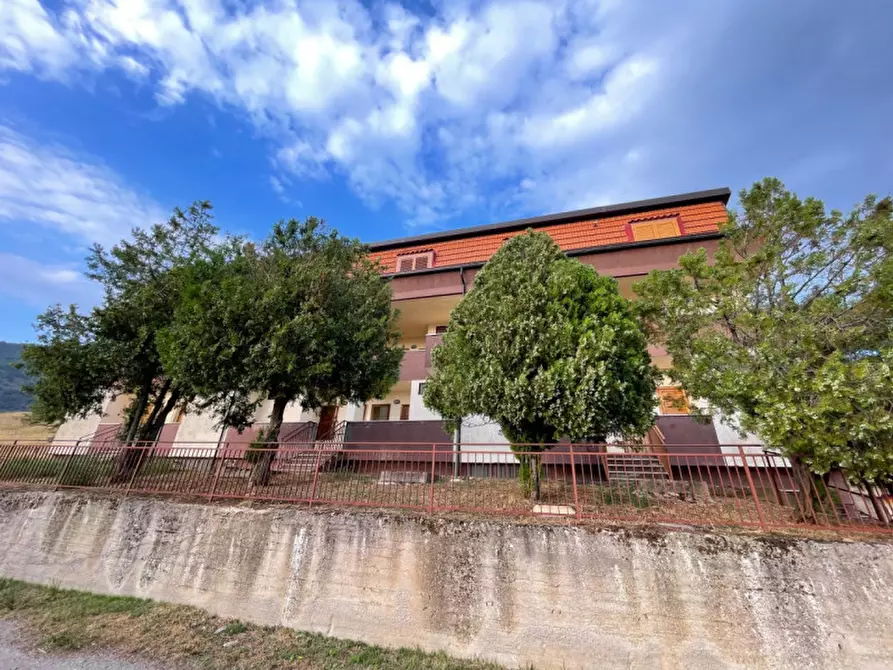 Immagine 2 di Appartamento in vendita  in Contrada Cicala a Viggiano