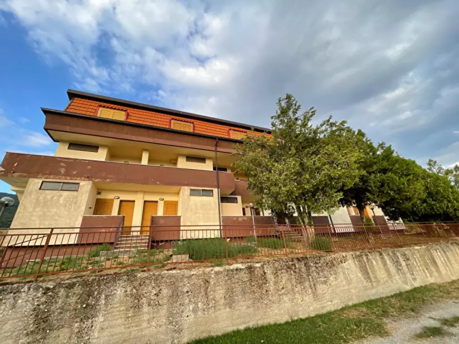 Immagine 3 di Appartamento in vendita  in Contrada Cicala a Viggiano