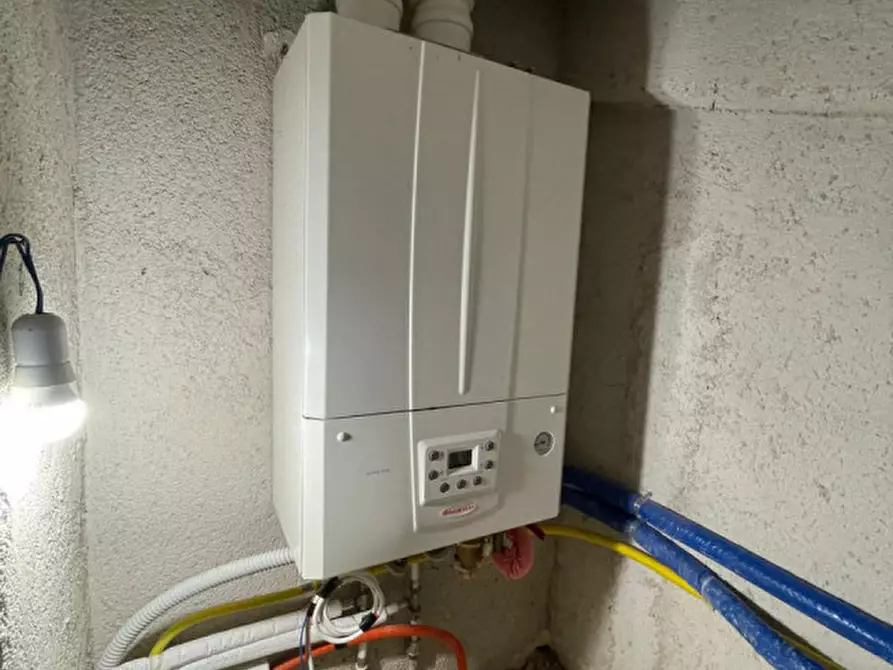 Immagine 15 di Appartamento in vendita  in Contrada Cicala a Viggiano