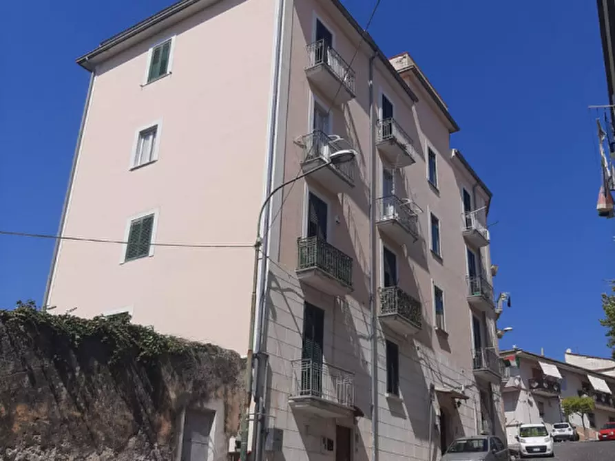 Immagine 10 di Appartamento in vendita  in Via S.Antonio a Eboli