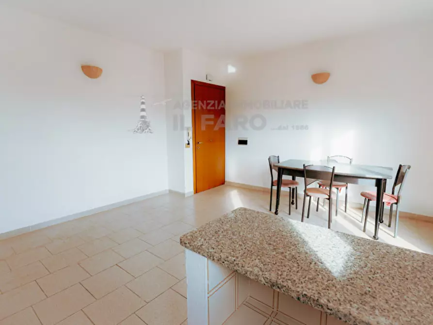 Immagine 1 di Appartamento in vendita  in via Chiusedda a La Maddalena