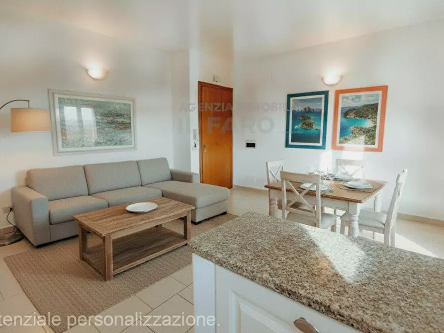 Immagine 2 di Appartamento in vendita  in via Chiusedda a La Maddalena